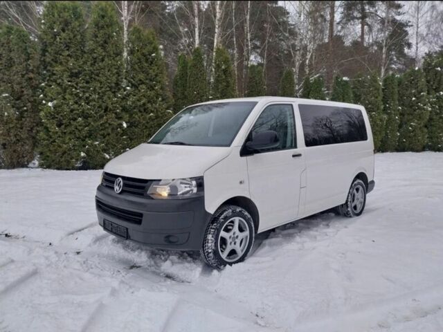 Білий Фольксваген Transporter, об'ємом двигуна 2 л та пробігом 230 тис. км за 4900 $, фото 2 на Automoto.ua