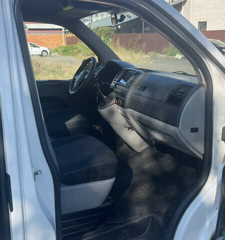 Белый Фольксваген Transporter, объемом двигателя 1.97 л и пробегом 329 тыс. км за 12500 $, фото 12 на Automoto.ua