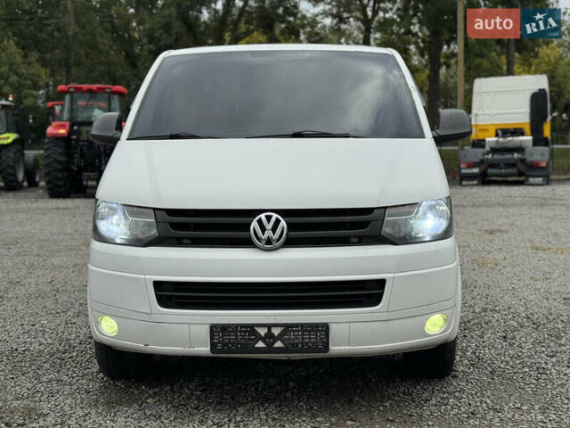 Білий Фольксваген Transporter, об'ємом двигуна 2 л та пробігом 414 тис. км за 10700 $, фото 2 на Automoto.ua