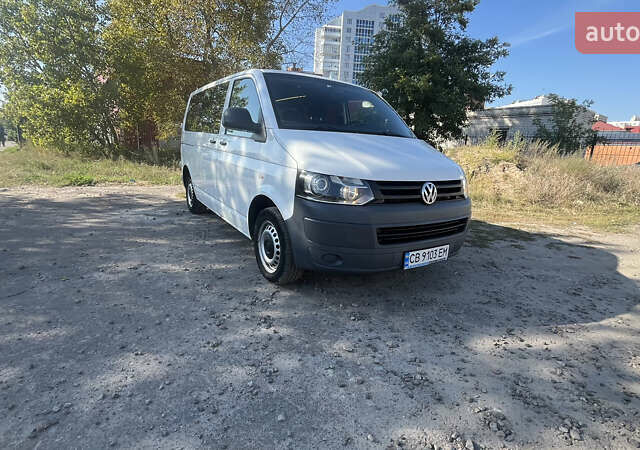 Белый Фольксваген Transporter, объемом двигателя 1.97 л и пробегом 329 тыс. км за 14000 $, фото 2 на Automoto.ua