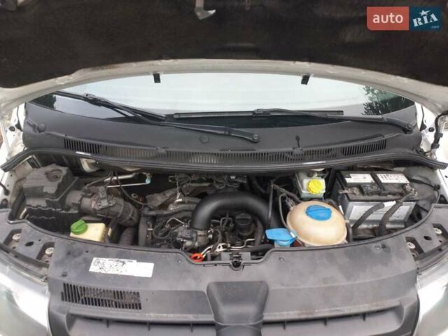 Білий Фольксваген Transporter, об'ємом двигуна 2 л та пробігом 320 тис. км за 12900 $, фото 15 на Automoto.ua