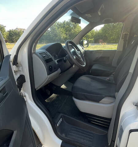 Белый Фольксваген Transporter, объемом двигателя 1.97 л и пробегом 329 тыс. км за 12500 $, фото 11 на Automoto.ua