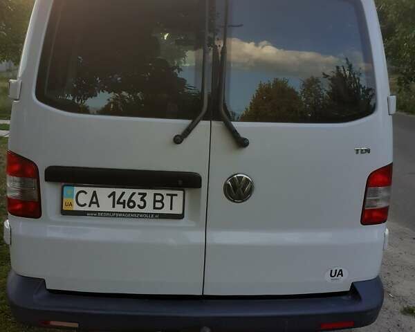 Белый Фольксваген Transporter, объемом двигателя 1.97 л и пробегом 399 тыс. км за 11500 $, фото 4 на Automoto.ua