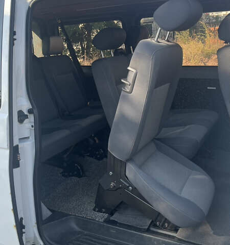 Белый Фольксваген Transporter, объемом двигателя 1.97 л и пробегом 329 тыс. км за 12500 $, фото 14 на Automoto.ua