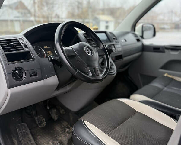 Белый Фольксваген Transporter, объемом двигателя 2 л и пробегом 415 тыс. км за 9800 $, фото 10 на Automoto.ua