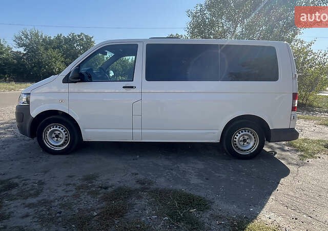 Белый Фольксваген Transporter, объемом двигателя 1.97 л и пробегом 329 тыс. км за 12500 $, фото 6 на Automoto.ua