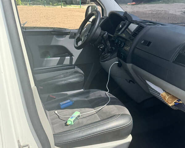 Белый Фольксваген Transporter, объемом двигателя 1.97 л и пробегом 372 тыс. км за 16800 $, фото 10 на Automoto.ua