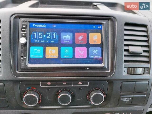 Белый Фольксваген Transporter, объемом двигателя 2 л и пробегом 276 тыс. км за 13440 $, фото 5 на Automoto.ua