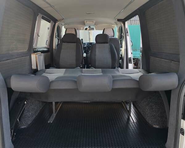 Белый Фольксваген Transporter, объемом двигателя 2 л и пробегом 440 тыс. км за 16500 $, фото 27 на Automoto.ua