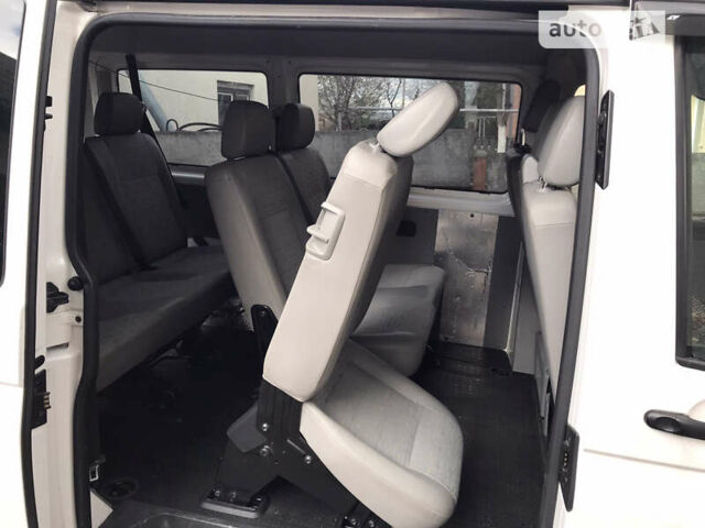 Білий Фольксваген Transporter, об'ємом двигуна 2 л та пробігом 282 тис. км за 15000 $, фото 10 на Automoto.ua
