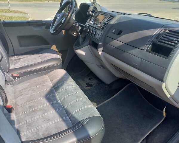 Белый Фольксваген Transporter, объемом двигателя 1.97 л и пробегом 235 тыс. км за 13800 $, фото 18 на Automoto.ua