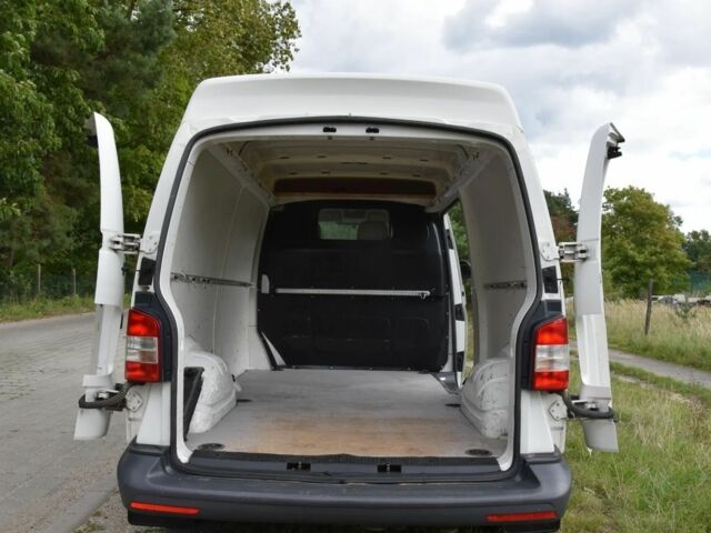 Білий Фольксваген Transporter, об'ємом двигуна 2 л та пробігом 176 тис. км за 7200 $, фото 12 на Automoto.ua