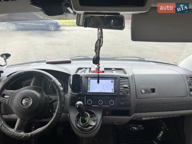 Белый Фольксваген Transporter, объемом двигателя 1.97 л и пробегом 278 тыс. км за 11000 $, фото 1 на Automoto.ua