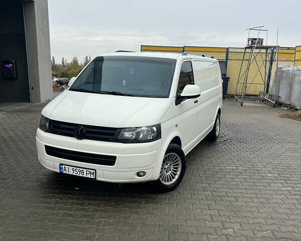 Белый Фольксваген Transporter, объемом двигателя 1.97 л и пробегом 278 тыс. км за 11000 $, фото 3 на Automoto.ua