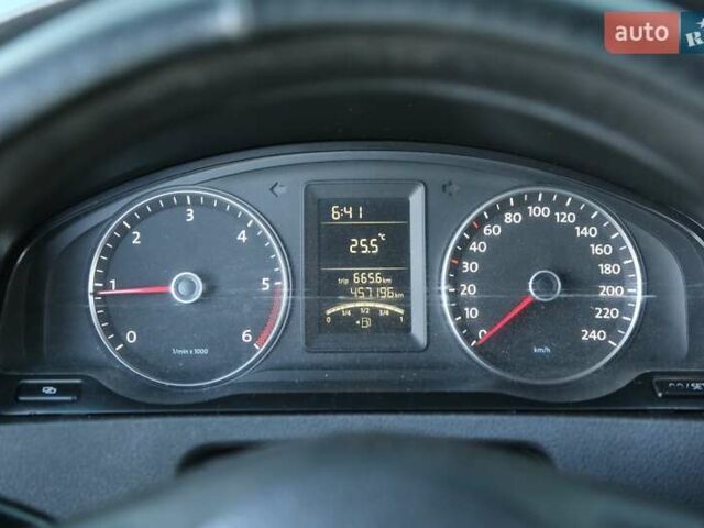 Білий Фольксваген Transporter, об'ємом двигуна 2 л та пробігом 457 тис. км за 10500 $, фото 13 на Automoto.ua