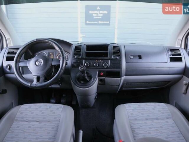 Білий Фольксваген Transporter, об'ємом двигуна 2 л та пробігом 457 тис. км за 10500 $, фото 10 на Automoto.ua