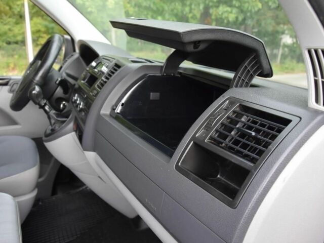 Білий Фольксваген Transporter, об'ємом двигуна 2 л та пробігом 176 тис. км за 7200 $, фото 17 на Automoto.ua