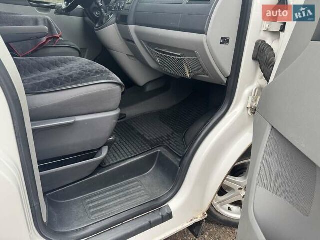 Белый Фольксваген Transporter, объемом двигателя 2 л и пробегом 290 тыс. км за 13500 $, фото 18 на Automoto.ua