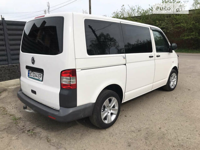 Білий Фольксваген Transporter, об'ємом двигуна 2 л та пробігом 282 тис. км за 15000 $, фото 1 на Automoto.ua