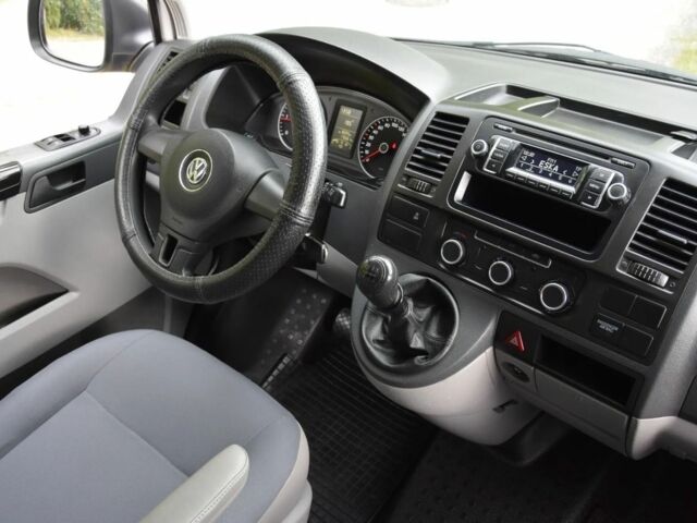 Білий Фольксваген Transporter, об'ємом двигуна 2 л та пробігом 176 тис. км за 7200 $, фото 14 на Automoto.ua