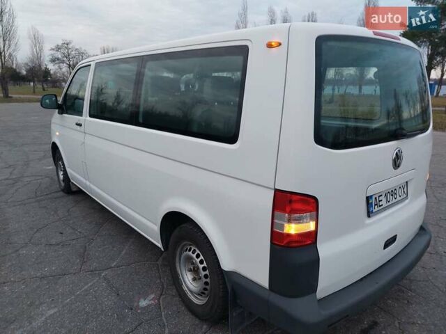 Белый Фольксваген Transporter, объемом двигателя 2 л и пробегом 276 тыс. км за 13440 $, фото 2 на Automoto.ua
