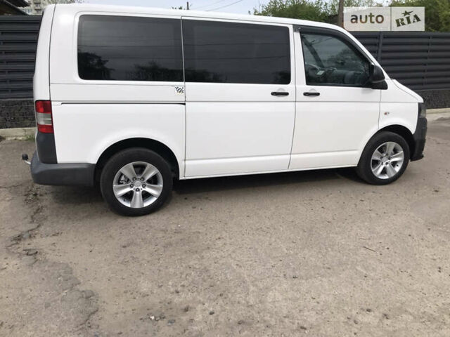 Білий Фольксваген Transporter, об'ємом двигуна 2 л та пробігом 282 тис. км за 15000 $, фото 2 на Automoto.ua
