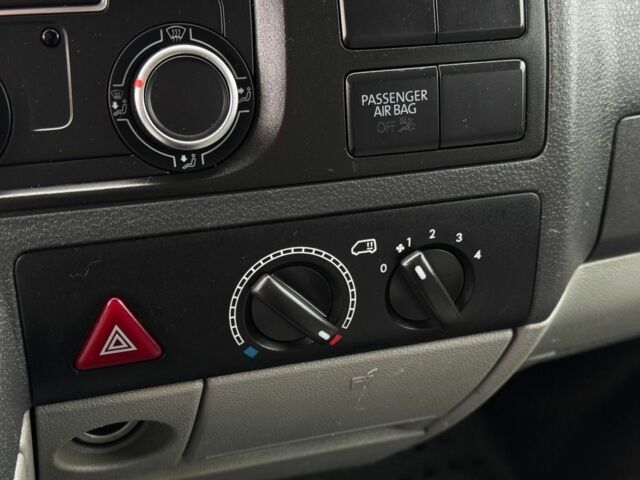 Білий Фольксваген Transporter, об'ємом двигуна 2 л та пробігом 227 тис. км за 9300 $, фото 20 на Automoto.ua