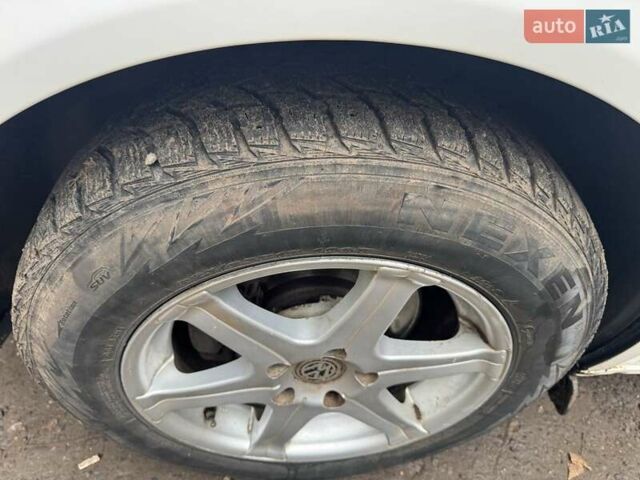 Белый Фольксваген Transporter, объемом двигателя 2 л и пробегом 290 тыс. км за 13500 $, фото 24 на Automoto.ua