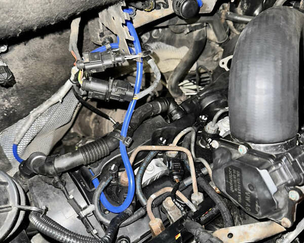 Білий Фольксваген Transporter, об'ємом двигуна 2 л та пробігом 390 тис. км за 12600 $, фото 11 на Automoto.ua