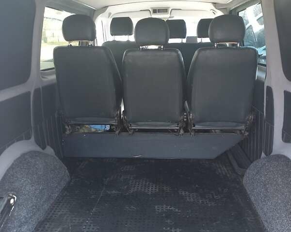 Белый Фольксваген Transporter, объемом двигателя 1.97 л и пробегом 235 тыс. км за 13800 $, фото 2 на Automoto.ua