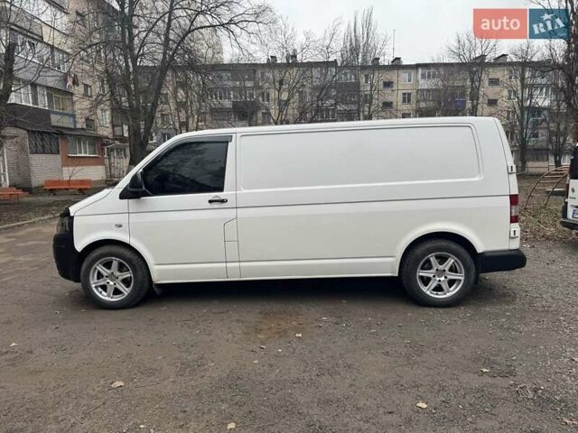 Белый Фольксваген Transporter, объемом двигателя 2 л и пробегом 290 тыс. км за 13500 $, фото 5 на Automoto.ua