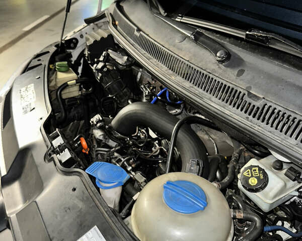 Білий Фольксваген Transporter, об'ємом двигуна 2 л та пробігом 390 тис. км за 12600 $, фото 12 на Automoto.ua