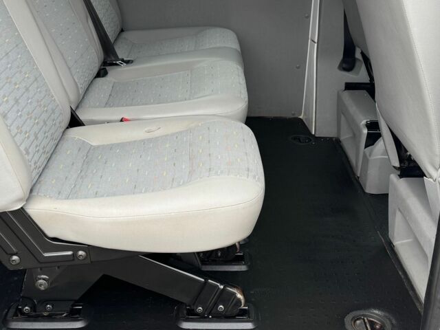 Білий Фольксваген Transporter, об'ємом двигуна 2 л та пробігом 227 тис. км за 9300 $, фото 11 на Automoto.ua