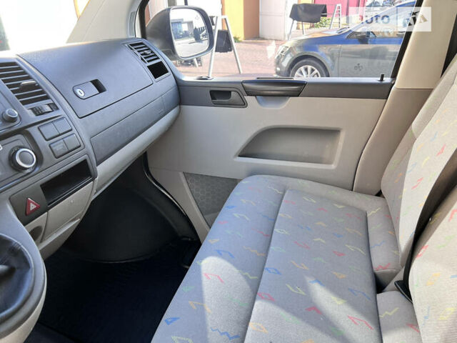 Білий Фольксваген Transporter, об'ємом двигуна 2 л та пробігом 290 тис. км за 14200 $, фото 11 на Automoto.ua