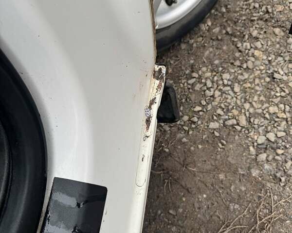 Белый Фольксваген Transporter, объемом двигателя 2 л и пробегом 290 тыс. км за 13500 $, фото 11 на Automoto.ua