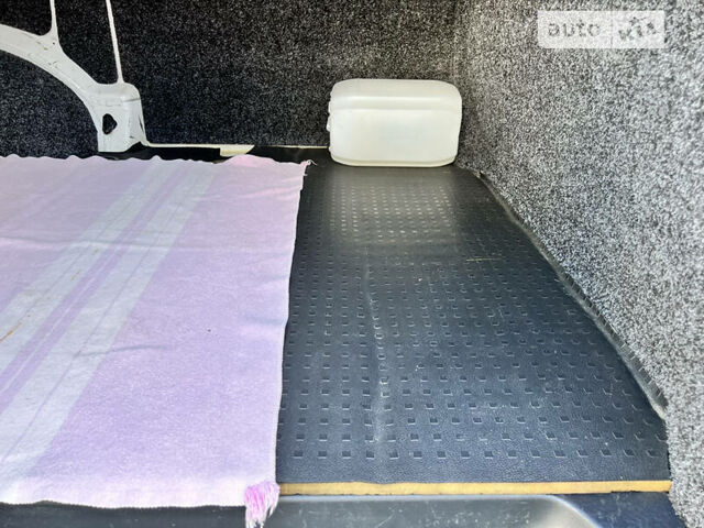 Білий Фольксваген Transporter, об'ємом двигуна 2 л та пробігом 290 тис. км за 14200 $, фото 21 на Automoto.ua