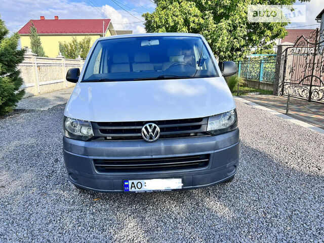 Білий Фольксваген Transporter, об'ємом двигуна 2 л та пробігом 290 тис. км за 14200 $, фото 2 на Automoto.ua