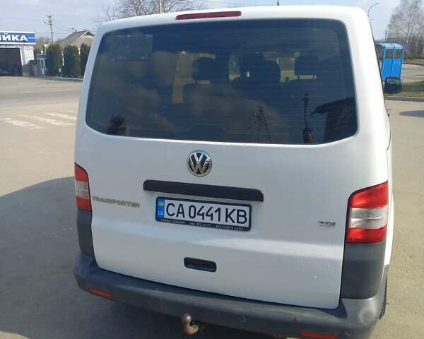 Белый Фольксваген Transporter, объемом двигателя 1.97 л и пробегом 235 тыс. км за 13800 $, фото 10 на Automoto.ua