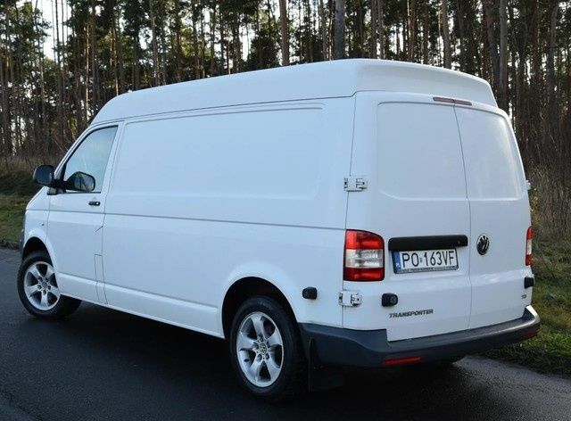 Білий Фольксваген Transporter, об'ємом двигуна 2 л та пробігом 176 тис. км за 7900 $, фото 3 на Automoto.ua