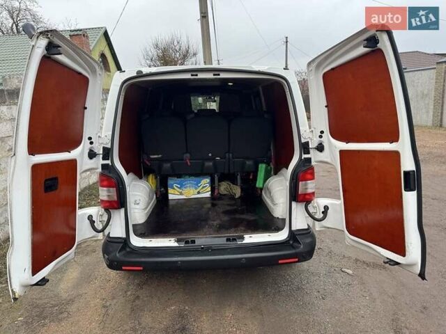Белый Фольксваген Transporter, объемом двигателя 2 л и пробегом 290 тыс. км за 13500 $, фото 8 на Automoto.ua