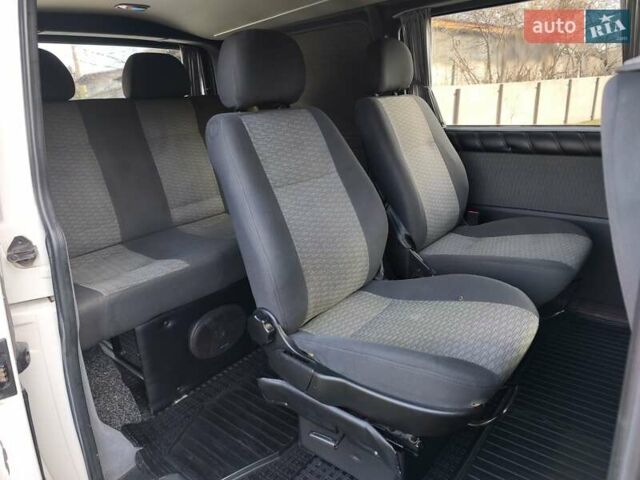 Белый Фольксваген Transporter, объемом двигателя 2 л и пробегом 440 тыс. км за 16500 $, фото 24 на Automoto.ua