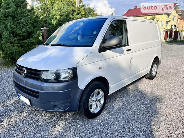 Білий Фольксваген Transporter, об'ємом двигуна 2 л та пробігом 290 тис. км за 14200 $, фото 1 на Automoto.ua