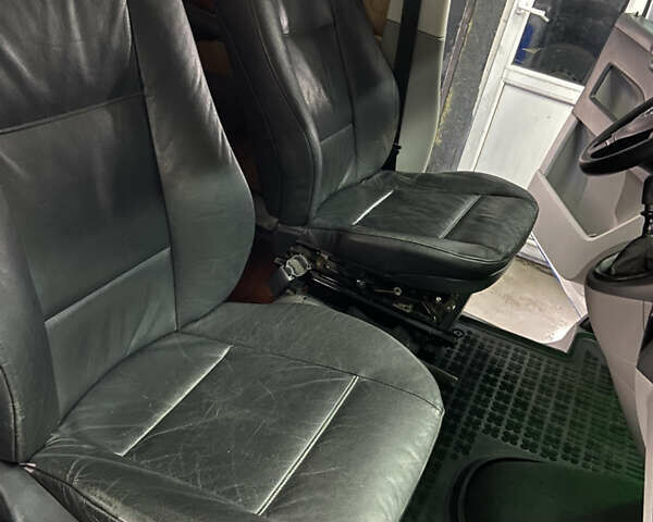 Белый Фольксваген Transporter, объемом двигателя 2 л и пробегом 227 тыс. км за 14500 $, фото 6 на Automoto.ua