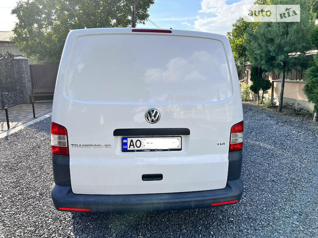 Білий Фольксваген Transporter, об'ємом двигуна 2 л та пробігом 290 тис. км за 14200 $, фото 9 на Automoto.ua