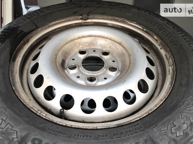 Білий Фольксваген Transporter, об'ємом двигуна 2 л та пробігом 282 тис. км за 15000 $, фото 18 на Automoto.ua