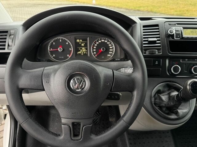 Білий Фольксваген Transporter, об'ємом двигуна 2 л та пробігом 227 тис. км за 9300 $, фото 15 на Automoto.ua