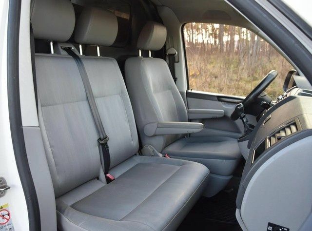 Білий Фольксваген Transporter, об'ємом двигуна 2 л та пробігом 176 тис. км за 7900 $, фото 18 на Automoto.ua