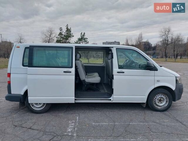 Белый Фольксваген Transporter, объемом двигателя 2 л и пробегом 276 тыс. км за 13440 $, фото 1 на Automoto.ua