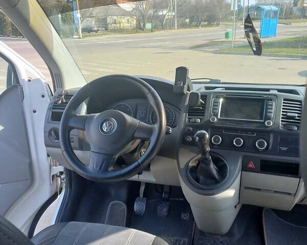 Белый Фольксваген Transporter, объемом двигателя 1.97 л и пробегом 235 тыс. км за 13800 $, фото 12 на Automoto.ua
