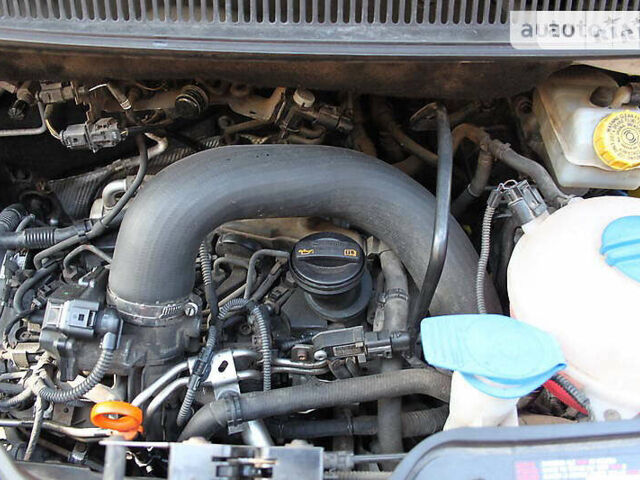 Білий Фольксваген Transporter, об'ємом двигуна 2 л та пробігом 282 тис. км за 15000 $, фото 14 на Automoto.ua